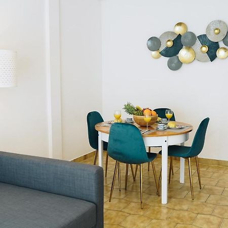 Appartamento Host Wise - Sweet & Sunny Flat - Ace Location Quarteira Esterno foto