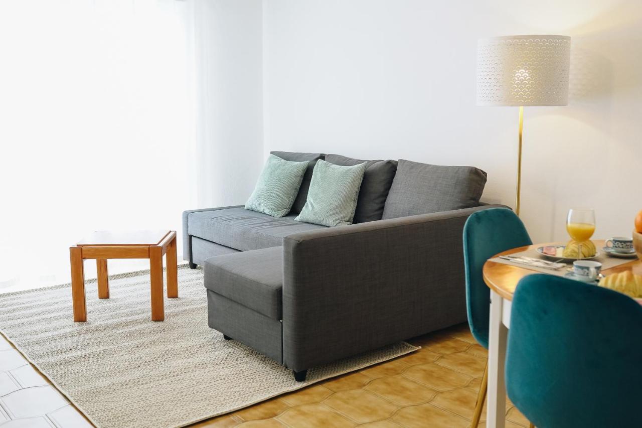 Appartamento Host Wise - Sweet & Sunny Flat - Ace Location Quarteira Esterno foto