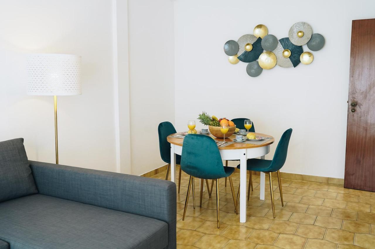 Appartamento Host Wise - Sweet & Sunny Flat - Ace Location Quarteira Esterno foto