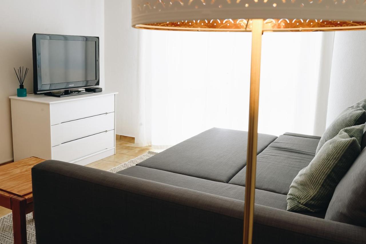 Appartamento Host Wise - Sweet & Sunny Flat - Ace Location Quarteira Esterno foto