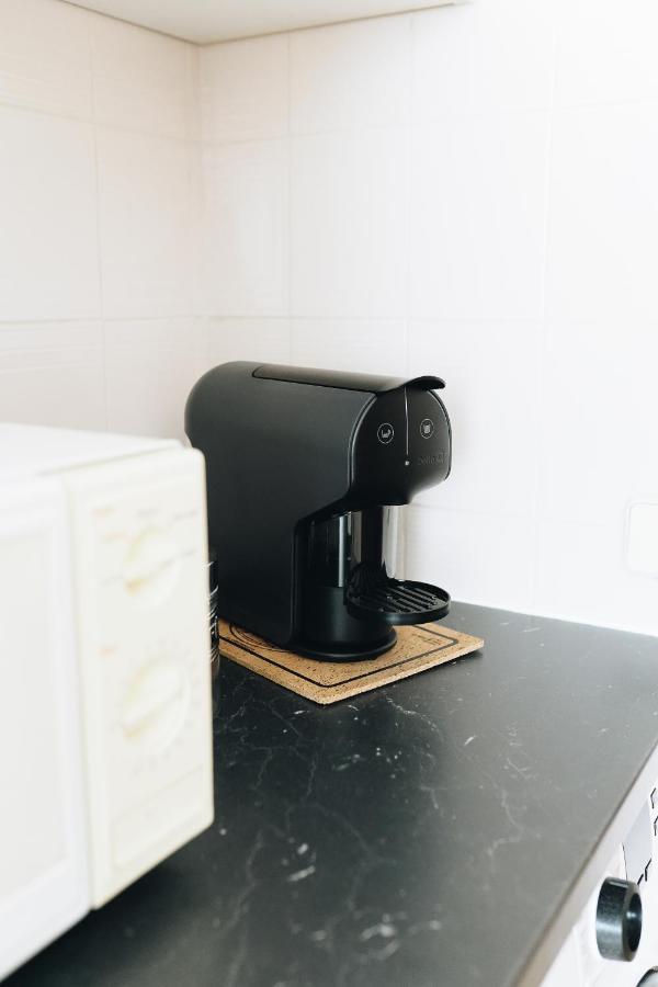 Appartamento Host Wise - Sweet & Sunny Flat - Ace Location Quarteira Esterno foto