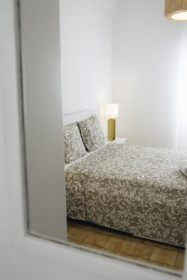 Appartamento Host Wise - Sweet & Sunny Flat - Ace Location Quarteira Esterno foto