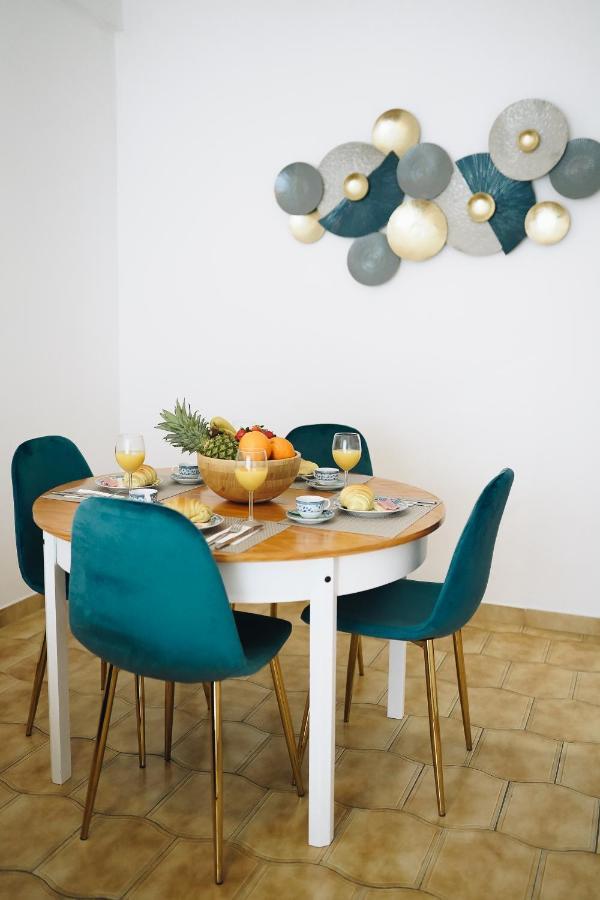 Appartamento Host Wise - Sweet & Sunny Flat - Ace Location Quarteira Esterno foto